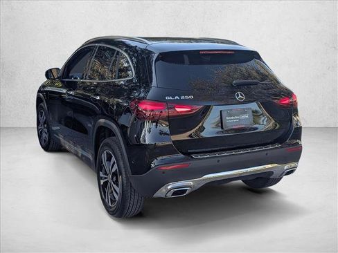 Certified 2025 Mercedes-Benz GLA 250 image 8