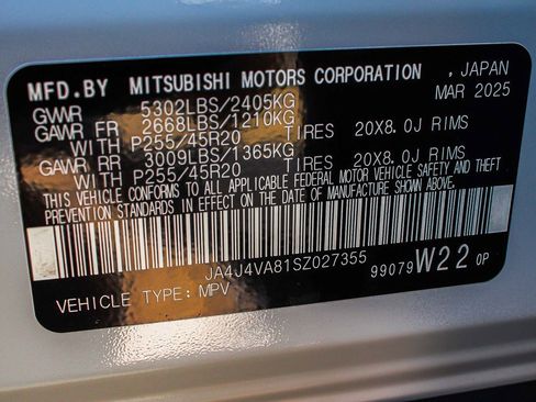 New 2025 Mitsubishi Outlander SE image 14