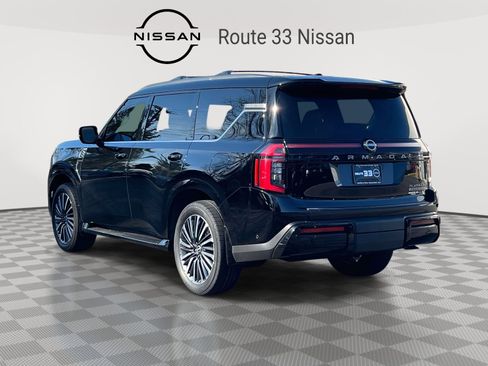 Used 2025 Nissan Armada Platinum Reserve image 3