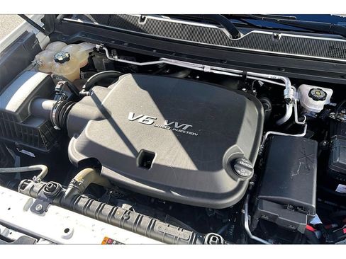 Used 2019 Chevrolet Colorado LT image 36