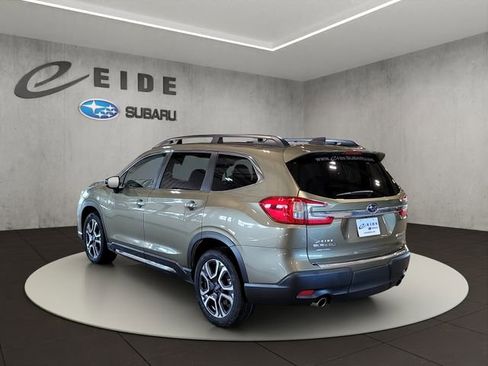 Used 2024 Subaru Ascent Touring image 3