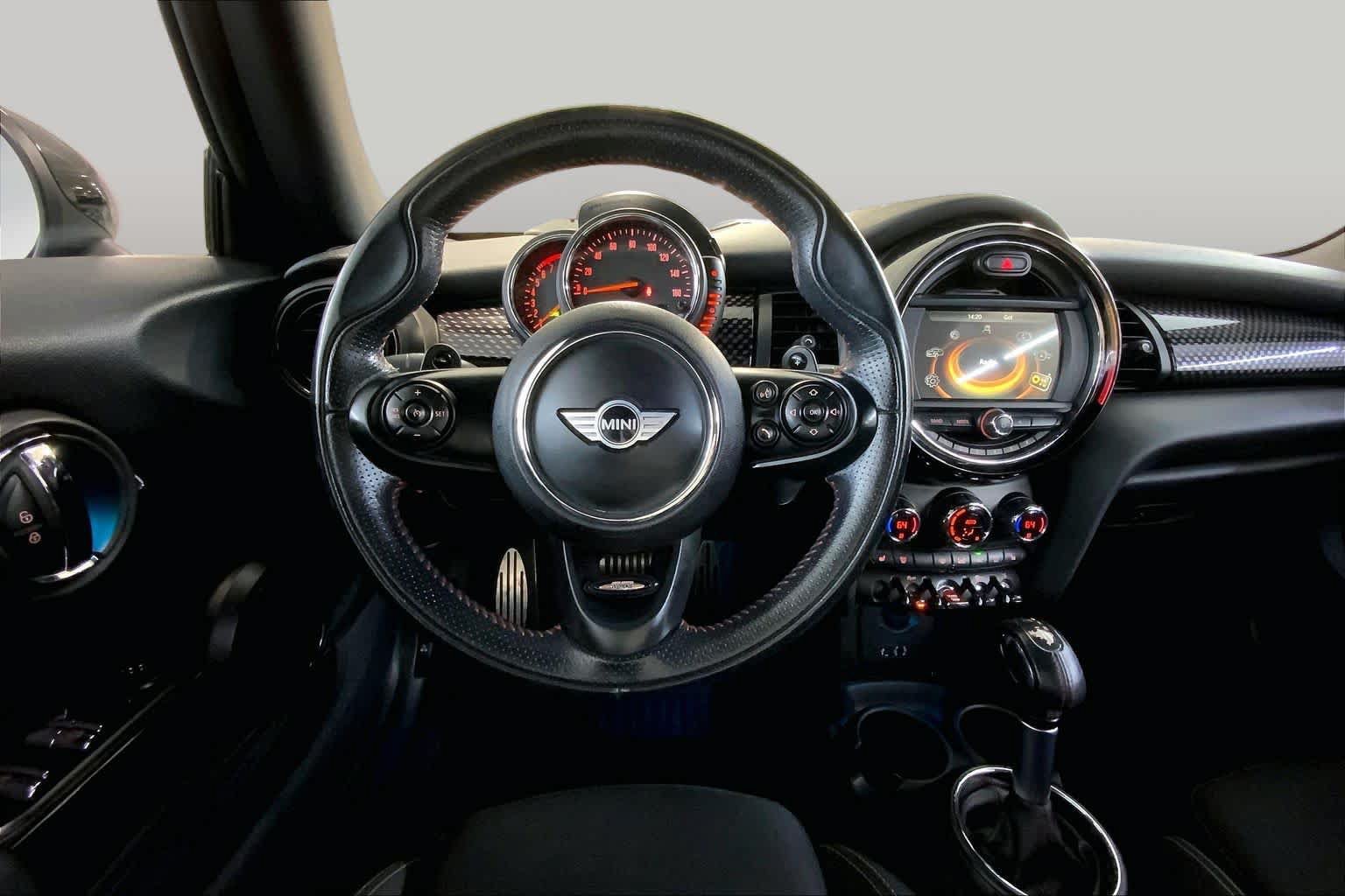 Used 2017 MINI Cooper S FWD image 5