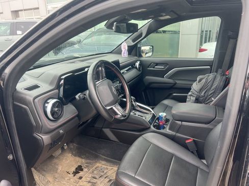 Used 2023 Chevrolet Colorado Z71 w/ Z71 Convenience Package 2 image 8