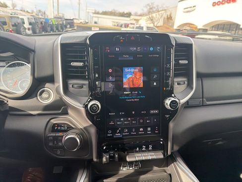 New 2026 RAM 1500 Big Horn AWD/4WD image 32