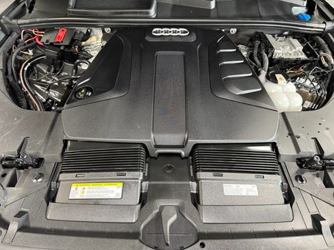 Used 2019 Audi Q7 2.0T Premium AWD/4WD image 26