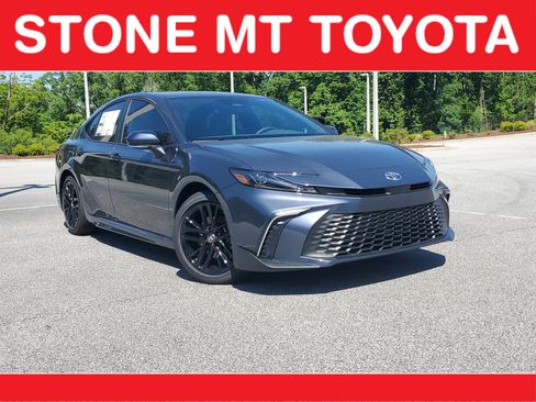 New 2026 Toyota Camry SE FWD image 1