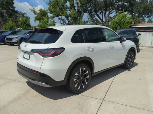 New 2026 Honda HR-V EX-L image 6
