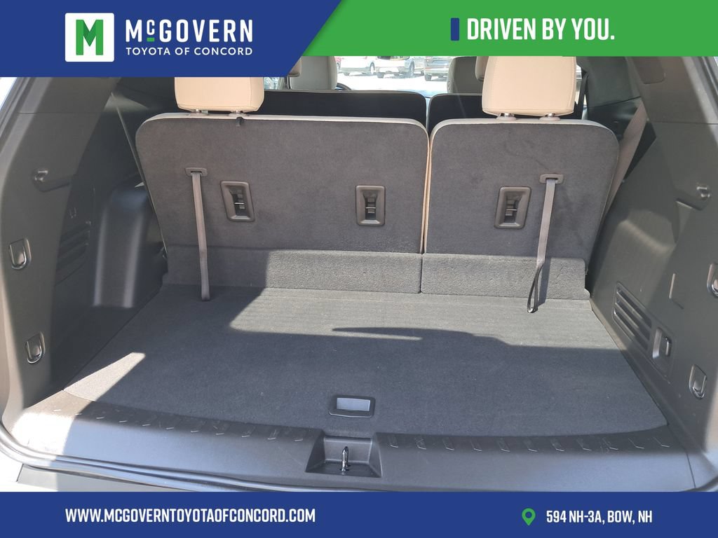 Used 2023 Chevrolet Traverse LS AWD/4WD image 5