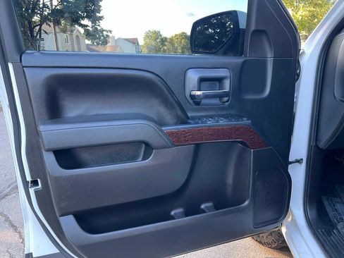 Used 2015 GMC Sierra 1500 SLE w/ SLE Value Package image 15