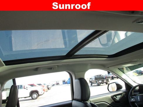 Used 2025 Lincoln Aviator Reserve w/ Jet Appearance Package image 16