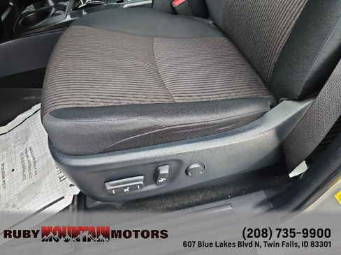 Used 2022 Toyota 4Runner TRD Off-Road AWD/4WD image 11
