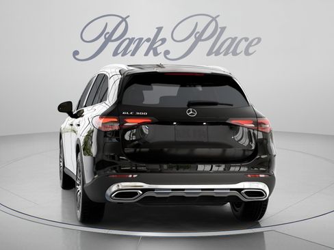 Used 2026 Mercedes-Benz GLC 300 image 16