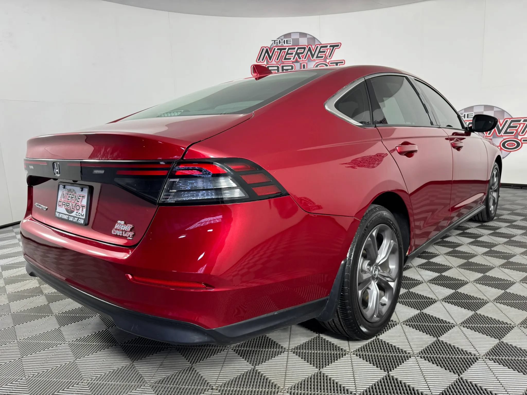 Used 2024 Honda Accord EX image 28