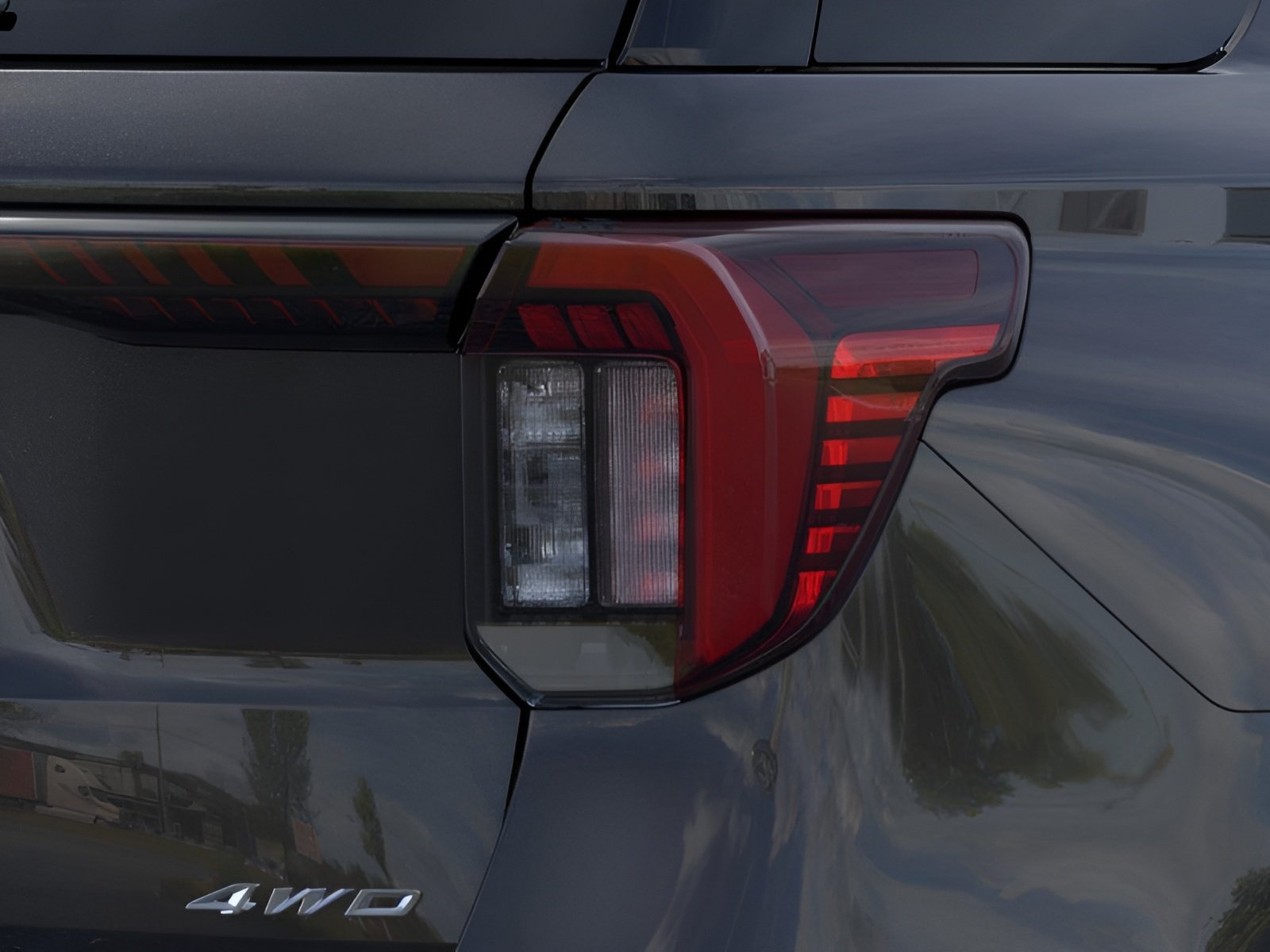 Used 2026 Ford Explorer Active AWD/4WD image 21