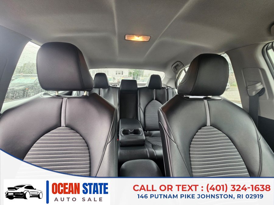 Used 2022 Toyota Camry SE w/ Convenience Package FWD image 16