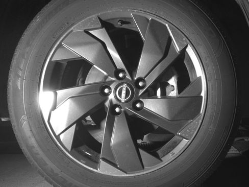 Used 2025 Nissan Rogue SV image 13