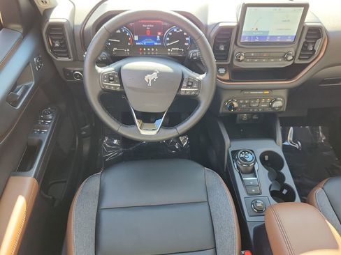 Used 2023 Ford Bronco Sport Outer Banks w/ Tech Package image 15