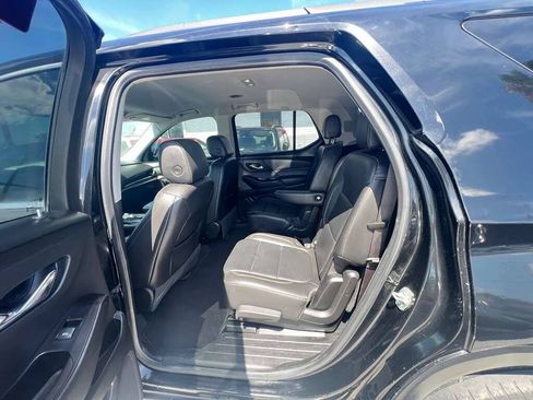 Used 2020 Chevrolet Traverse LT FWD image 15
