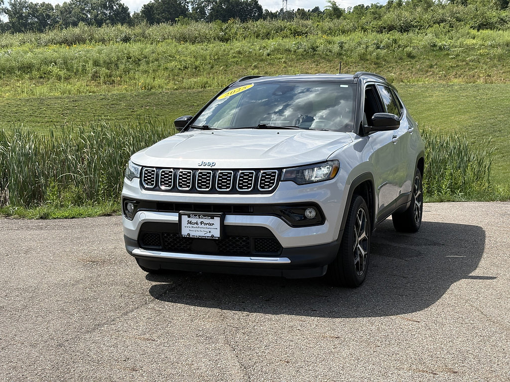 Used 2025 Jeep Compass Limited AWD/4WD image 1
