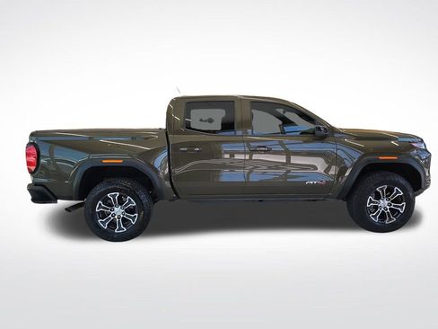 Used 2025 GMC Canyon AT4 w/ AT4 Premium Package AWD/4WD image 8