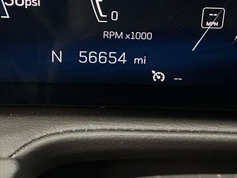 Used 2024 Cadillac XT4 Premium Luxury AWD/4WD image 49