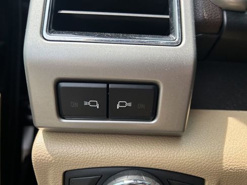 Certified 2019 Ford F150 Lariat AWD/4WD image 28
