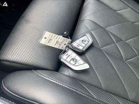 Used 2023 BMW X5 xDrive45e AWD/4WD image 15