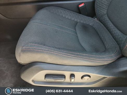 Used 2025 Honda Pilot Sport image 25
