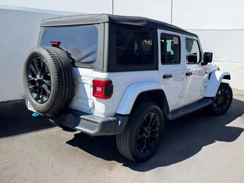 Used 2023 Jeep Wrangler Unlimited Sahara image 18