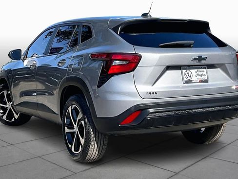 Used 2024 Chevrolet Trax RS w/ Driver Confidence Package image 11