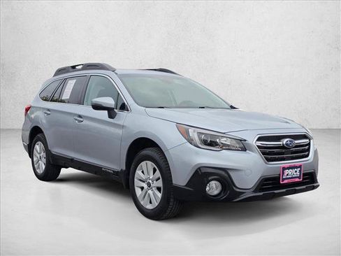 Used 2019 Subaru Outback 2.5i Premium w/ Popular Package #2 AWD/4WD image 7