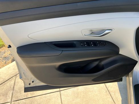 Used 2026 Hyundai Tucson SE FWD image 16