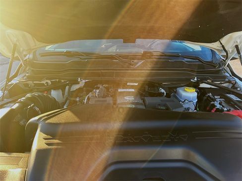 Used 2024 RAM 3500 Big Horn image 27