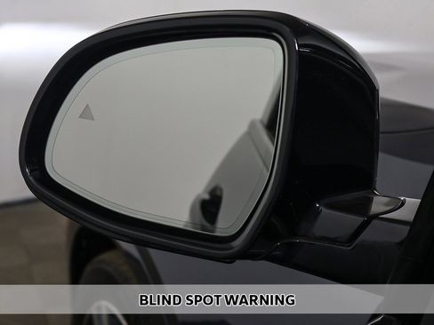 Used 2022 BMW X7 xDrive40i w/ M Sport Package image 9