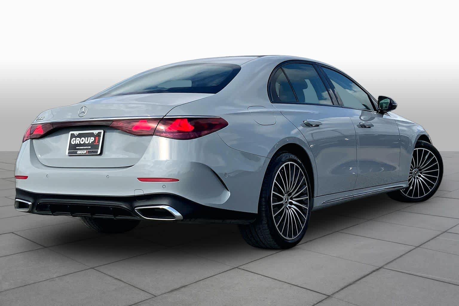 Used 2025 Mercedes-Benz E 350 Sedan image 13
