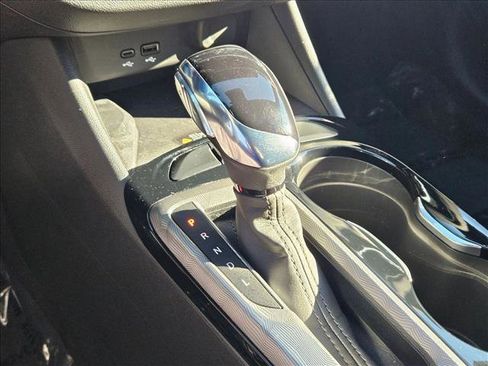 Certified 2024 Buick Envista Sport Touring w/ Convenience I Package image 14