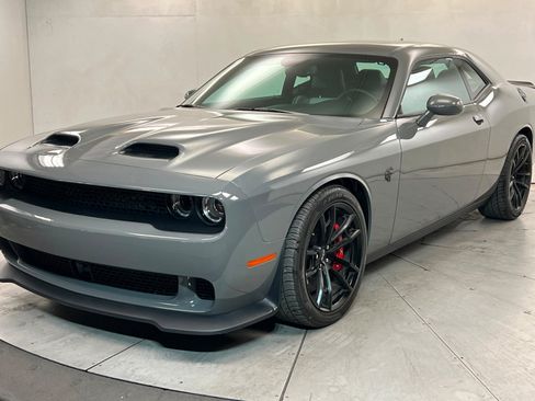 Used 2023 Dodge Challenger SRT Hellcat RWD image 1