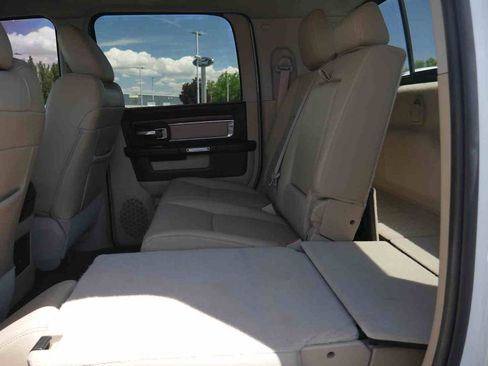 Used 2017 RAM 2500 Laramie w/ Convenience Group AWD/4WD image 18