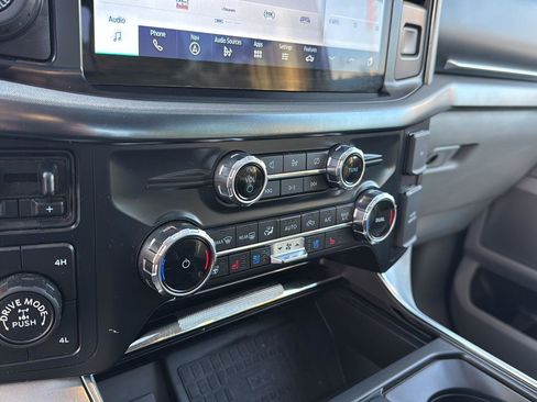 Used 2022 Ford F150 Limited image 23