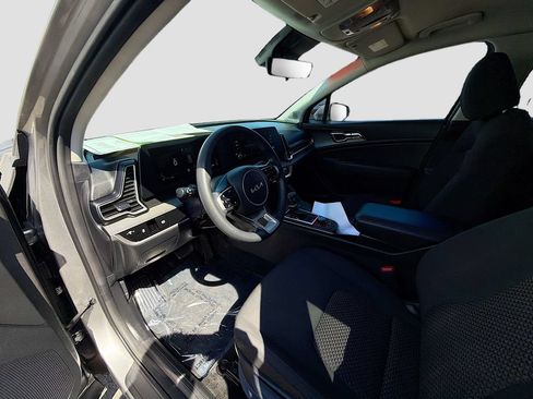 Used 2023 Kia Sportage LX AWD/4WD image 19