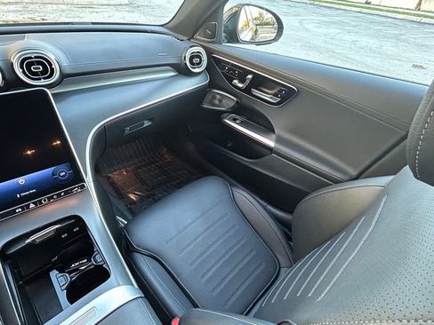 Used 2025 Mercedes-Benz C 300 4MATIC Sedan image 11
