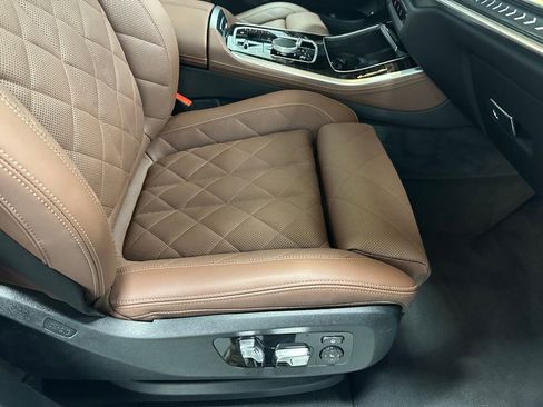 Used 2025 BMW X5 xDrive50e w/ M Sport Package image 56