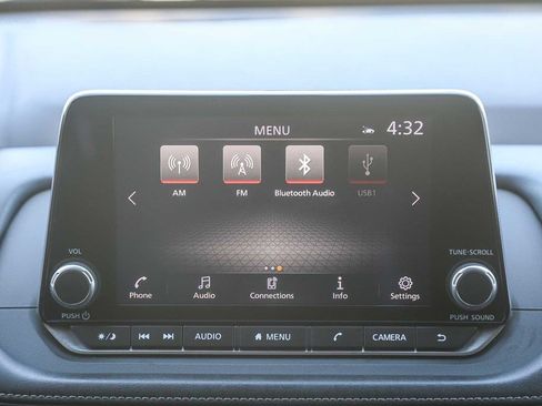 Used 2023 Nissan Rogue SV FWD image 12