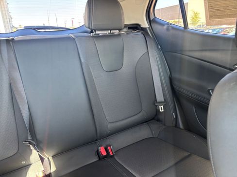 Used 2025 Buick Encore GX Preferred image 36