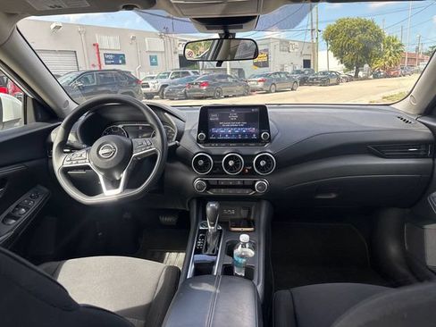 Used 2025 Nissan Sentra SV FWD image 11