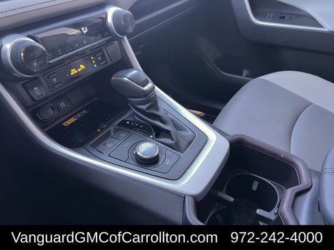 Used 2023 Toyota RAV4 Limited image 19