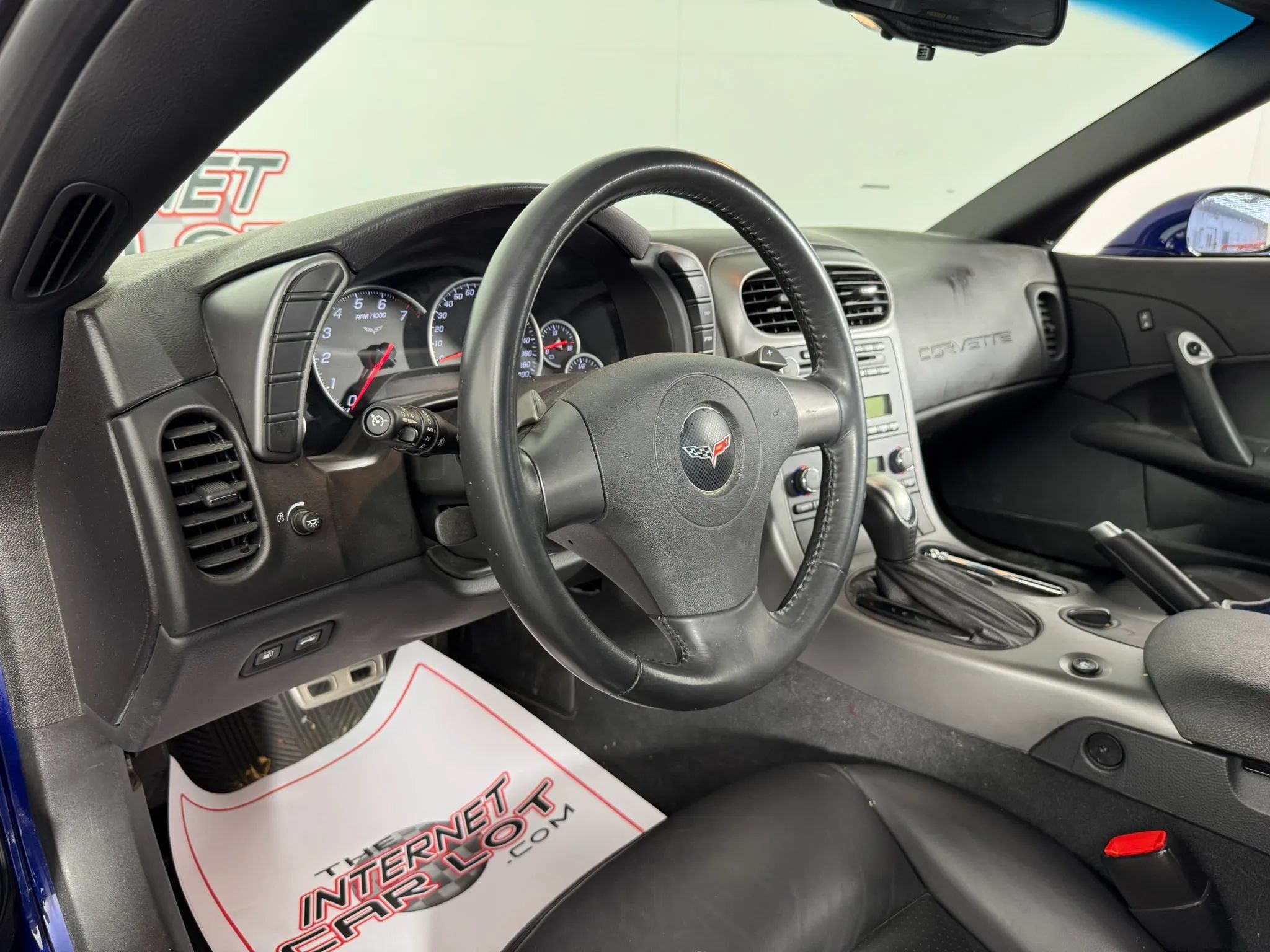Used 2006 Chevrolet Corvette Coupe w/ Preferred Equipment Group RWD image 10