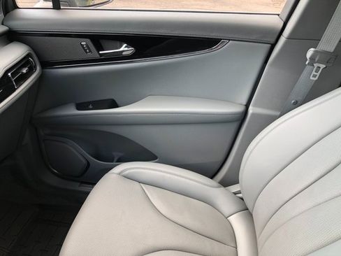 Used 2022 Lincoln Nautilus Reserve w/ Monochromatic Package image 13