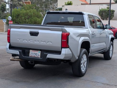 Used 2026 Toyota Tacoma SR5 RWD image 13