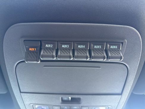 Used 2025 Ford F350 Platinum image 18